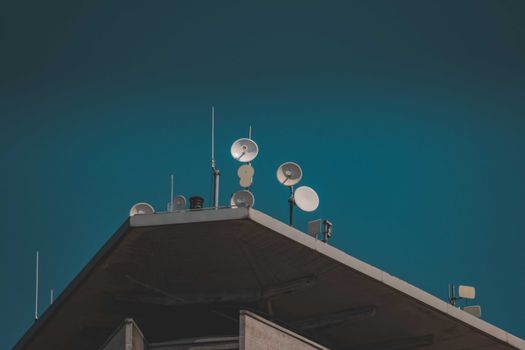 Wi-Fi 6/7 กับการวางระบบไร้สายในออฟฟิศ – 31 ตุลาคม 2569